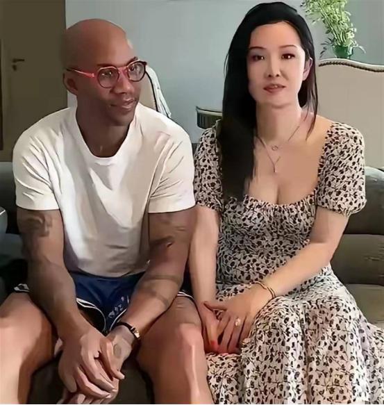 马布里，真正的人生赢家！
2023年，马布里结束了与前妻21年的婚姻。这位前NB