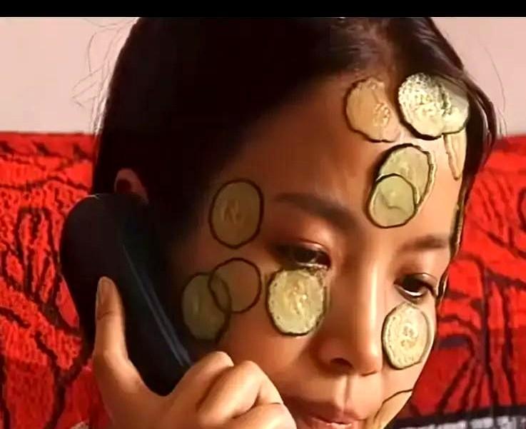 最近重刷老剧，真是看一次惊艳一次！

翻出压箱底的1998年电视剧《来来往往》，