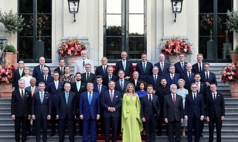 欧洲这回是彻底被特朗普给“打跪”了！
据美媒透露，特朗普与北约秘书长吕特会面后，