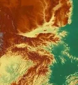 中国历史上几大兵家必争之地（山西、汉中和江西）的地形图。从图中不难发现它们的共同