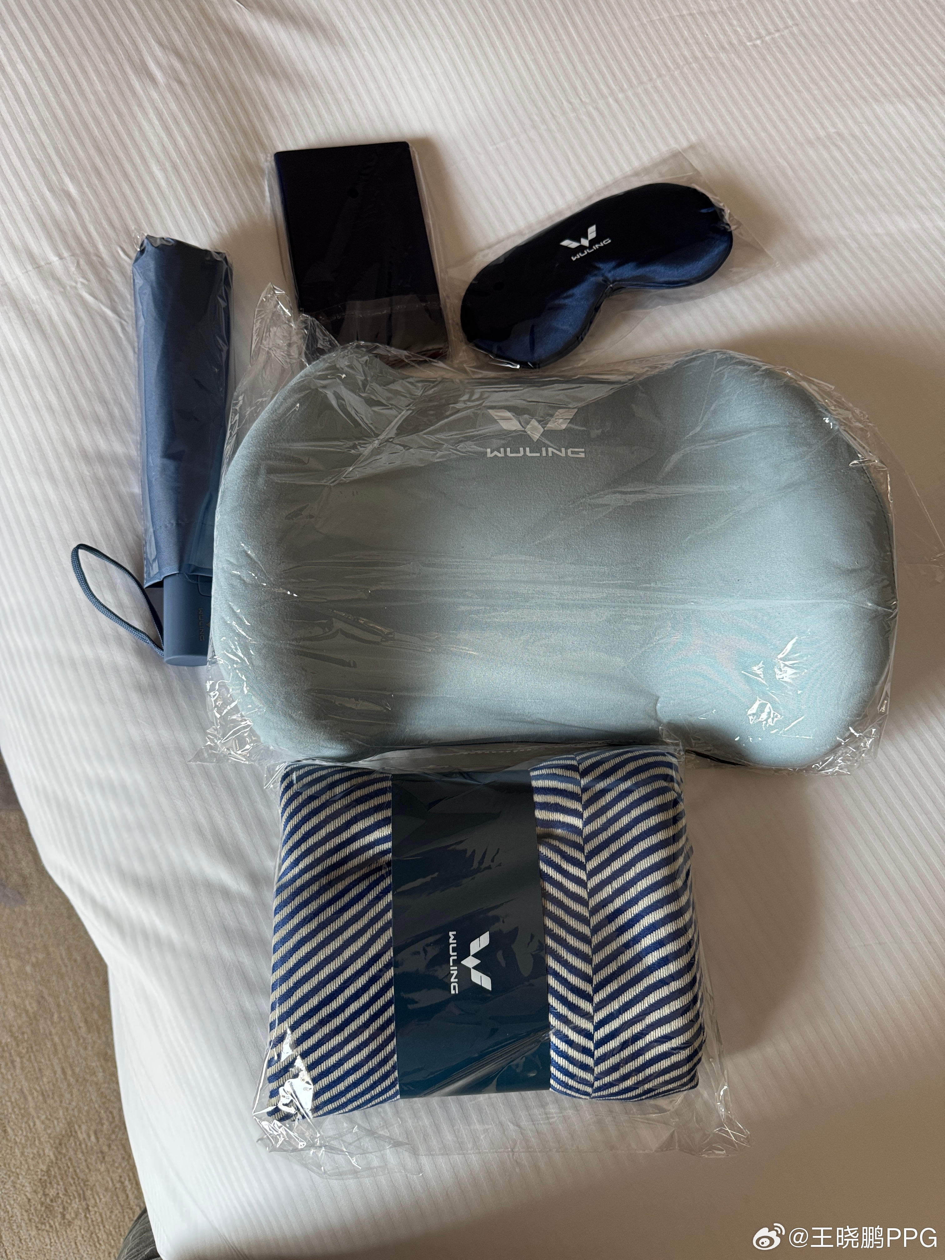 用眼罩睡了一个小时我真爱睡觉还有海南封岛，能买啥？还是现场注册一个小微企业，买个