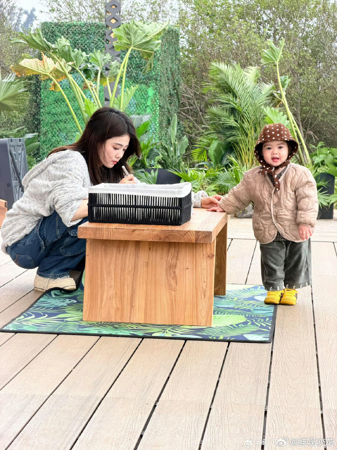 白鹿真的不能当我小姨吗亲爱的客栈 看完彻底走不出来！白鹿温柔陪娃，双向治愈，我真