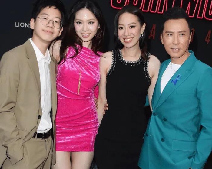 甄子丹的身高真是硬伤啊！除了自己，一家人都是大长腿！身高垫底了！