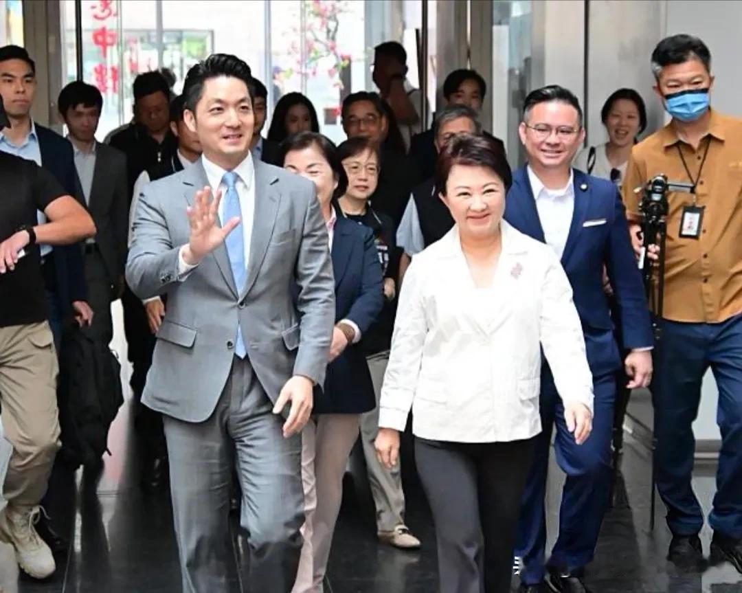 选情拉警报？卢秀燕北上接下蒋万安竞总主委，“抗洋流”牌正式摊上桌…

台北市长选