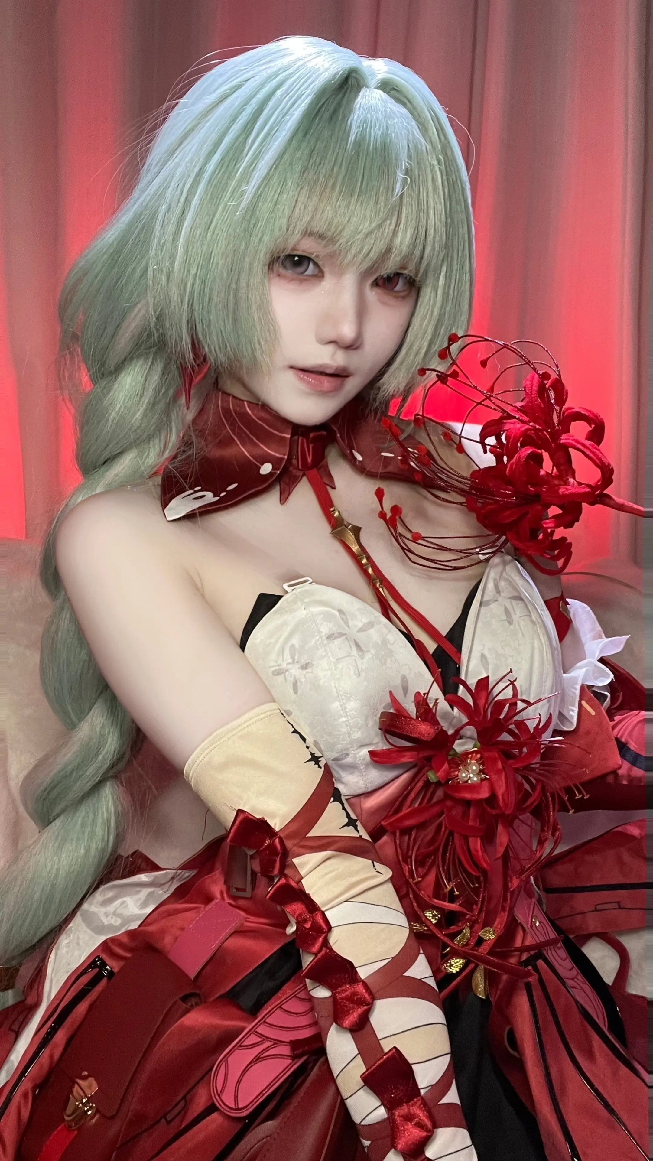 弗洛洛cos 鸣潮