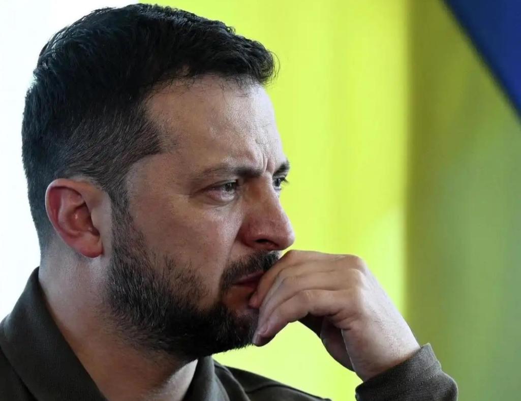 泽连斯基还是太嫩了！以为没有欧尔班，就没有了阻碍。

乌克兰总统泽连斯基，最近空