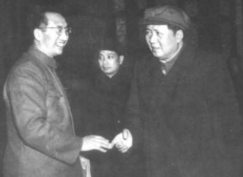 十大元帅之徐向前。
徐向前能够被评为十大元帅是他自己也没有想到的，他曾经要求降衔