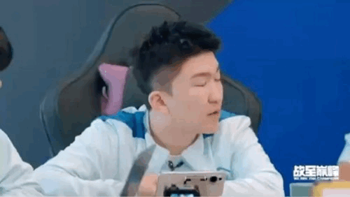 #Angelababy听到张大大要带飞她时的表情# 一听到张大大说要带飞baby