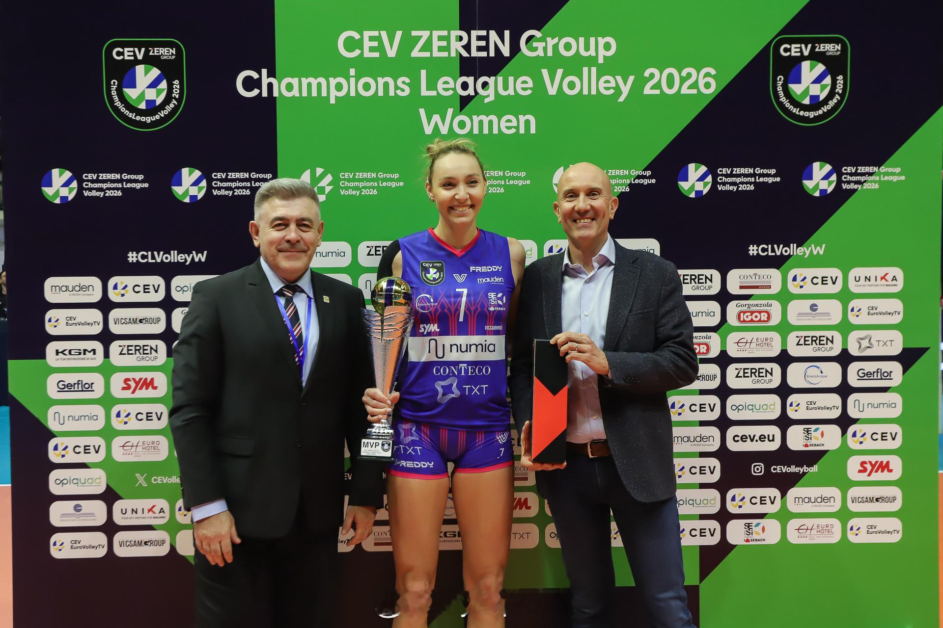 【欧冠女排米兰两回合均横扫奥林匹亚科斯进八强】国际排坛战报速递 2月25日蒙扎，