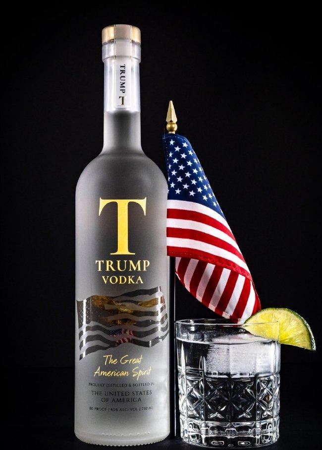 特朗普二儿子埃里克·特朗普卖伏特加！

据官网信息显示，这款容量为0.7升的伏特