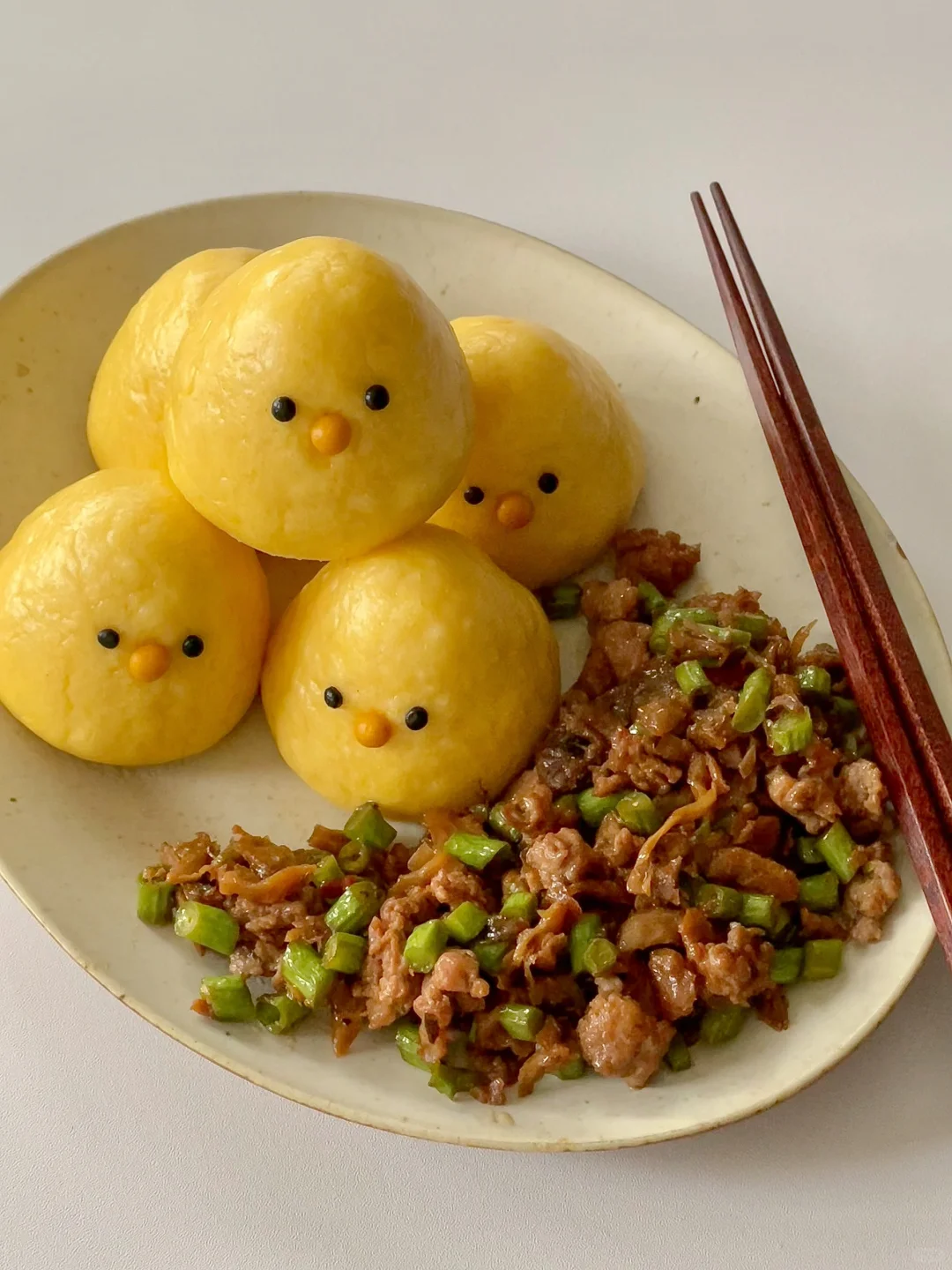 (・∀・)小鸡玉米面窝窝头