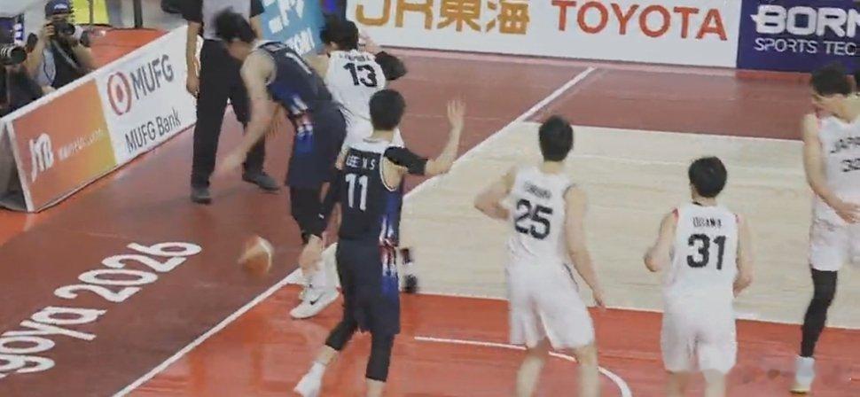 韩国男篮反超比分，中国男篮是不是应该看一下日本男篮vs韩国男篮这场比赛，看看韩国