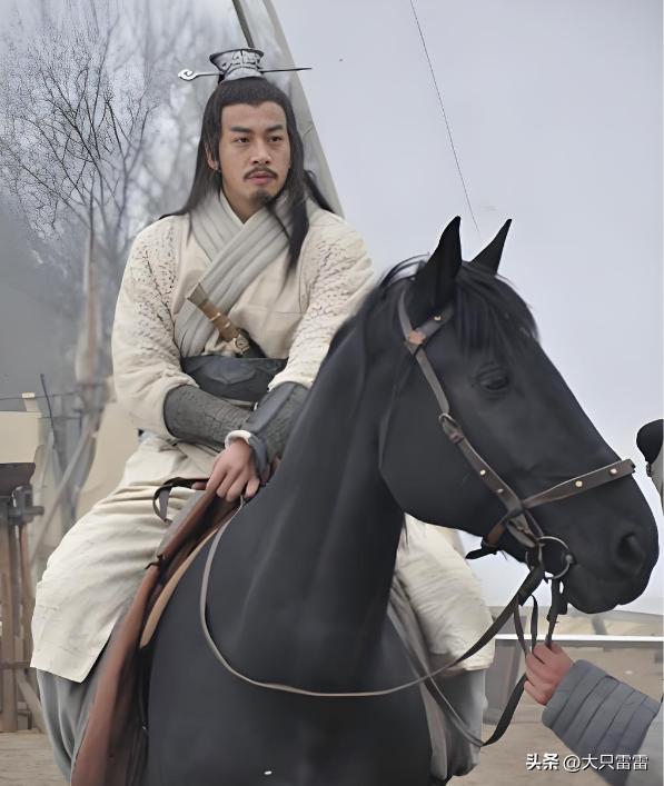 原来何润东不是台湾人。
随着《逐玉》的热播，何润东饰演的项羽意外翻红。之前一直以