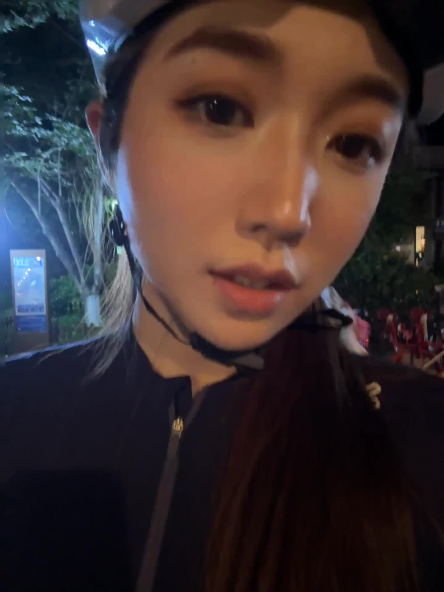 祝有爱者一直被爱 无爱者自由
