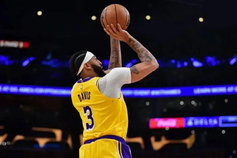 凯文-加内特：“相信我，AD 会在未来两年拿下常规赛 MVP，他“同时拥有约基奇