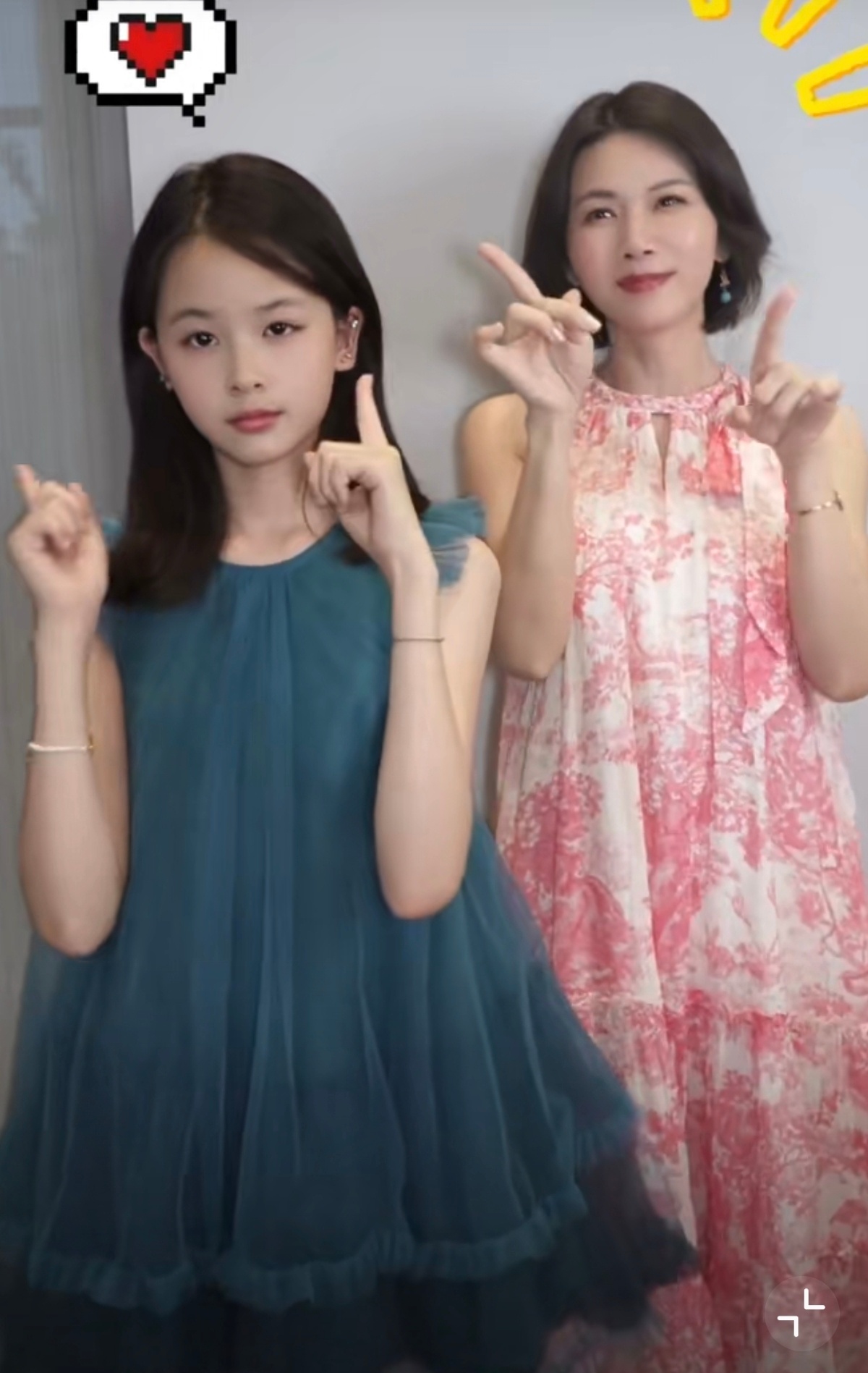 曹曦文女儿12岁近照跟妈妈感觉很像耶 ​​​
