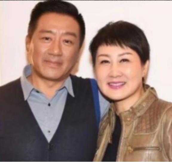 1996年，张凯丽听闻婆婆要来住，大手一挥，想着单独给婆婆买个房，谁知，丈夫却坚