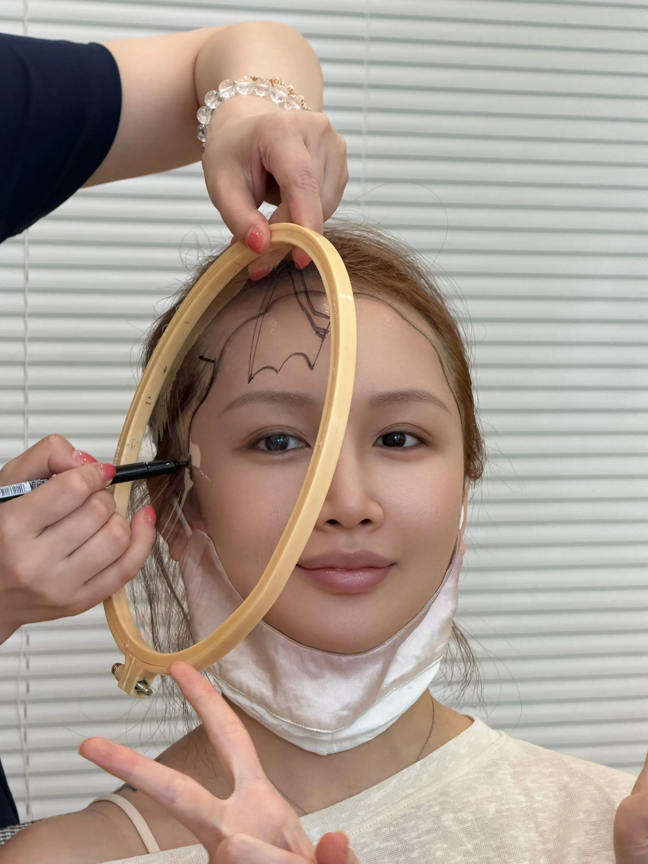 哈哈哈哈哈哈 画完线都觉得脸小一圈