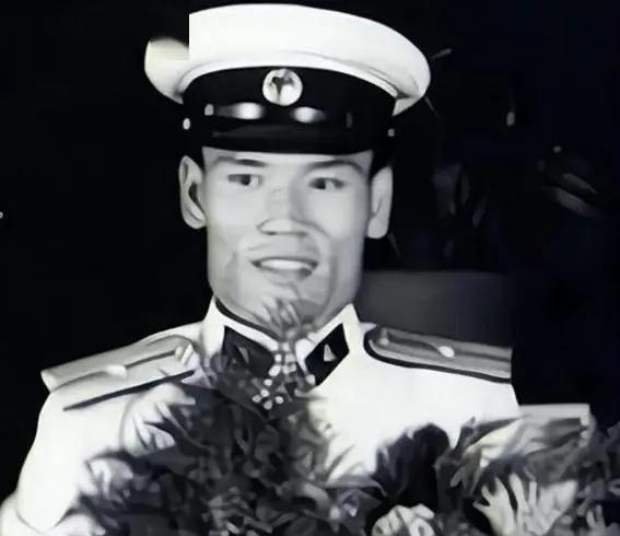 1964年10月4日傍晚，1279号美式登陆艇在金门外海掉头，直线冲向厦门海域。