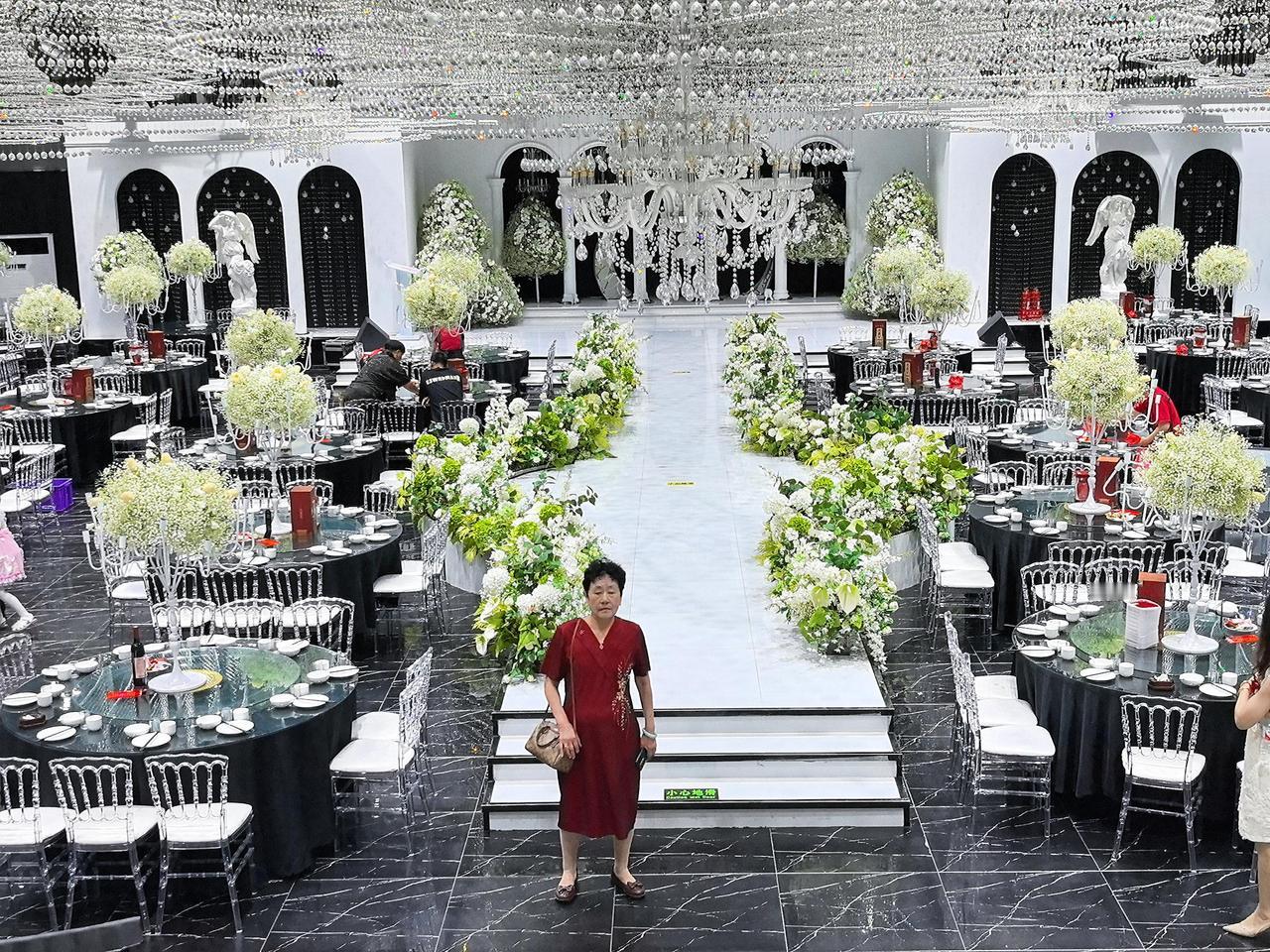 🌺🎉🍎🌹🎁👍🙏