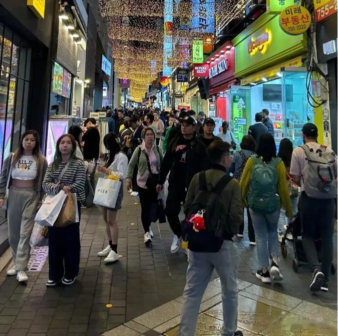 这是什么情况？双11国产火鸡面销售预计破千万单，太让人意外了！

众所周知，在火