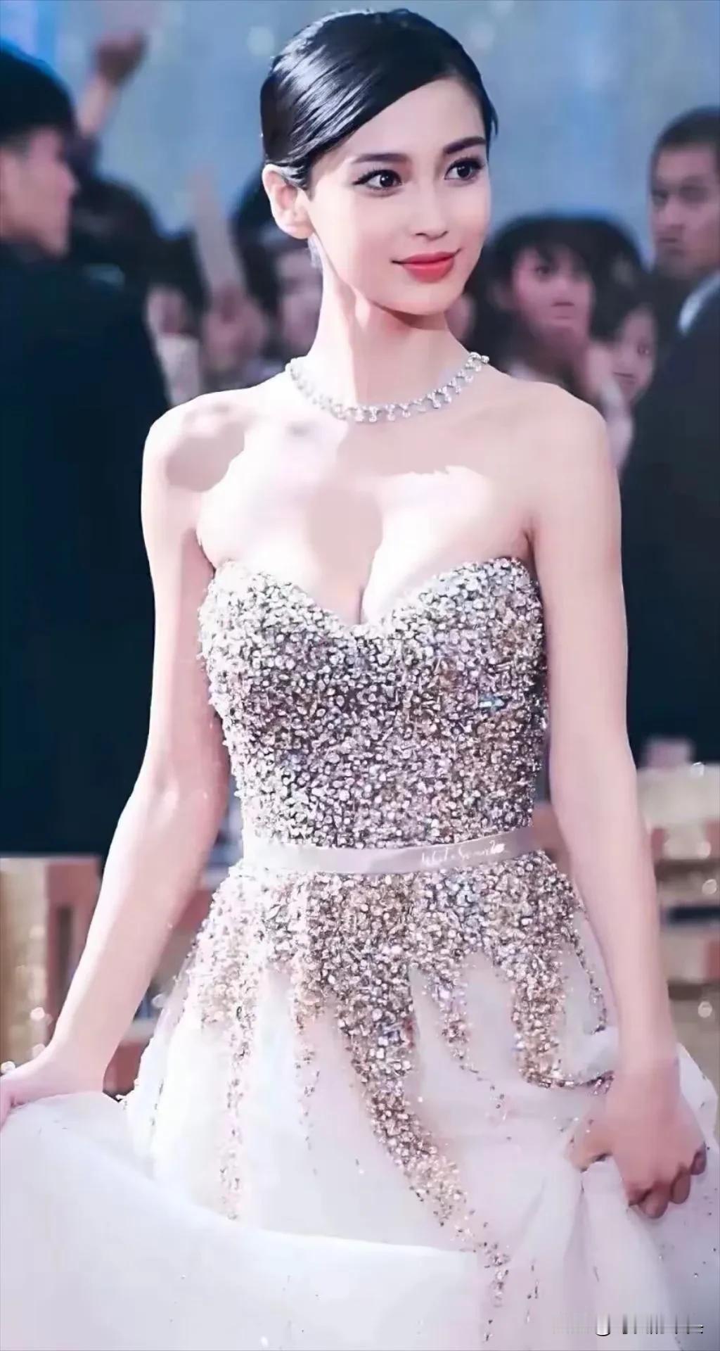 杨颖越来越美了