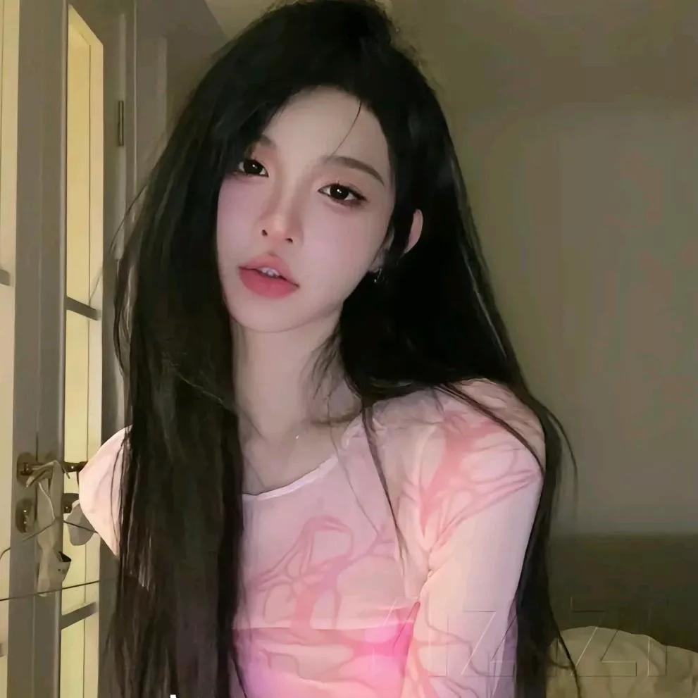 少女感满满的睡衣照，梦中的女孩💕