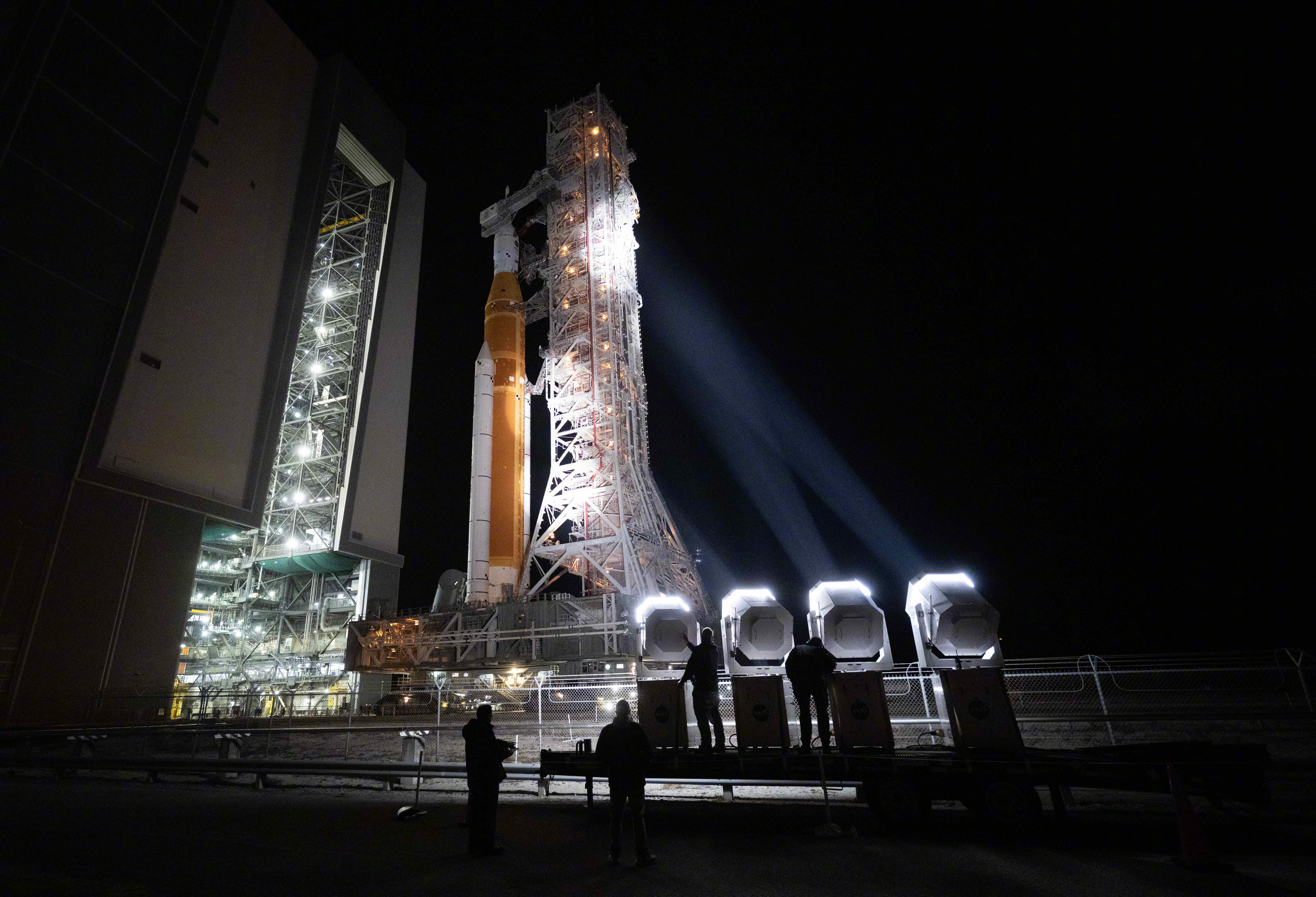 阿尔忒弥斯2号已转运至39B发射台 