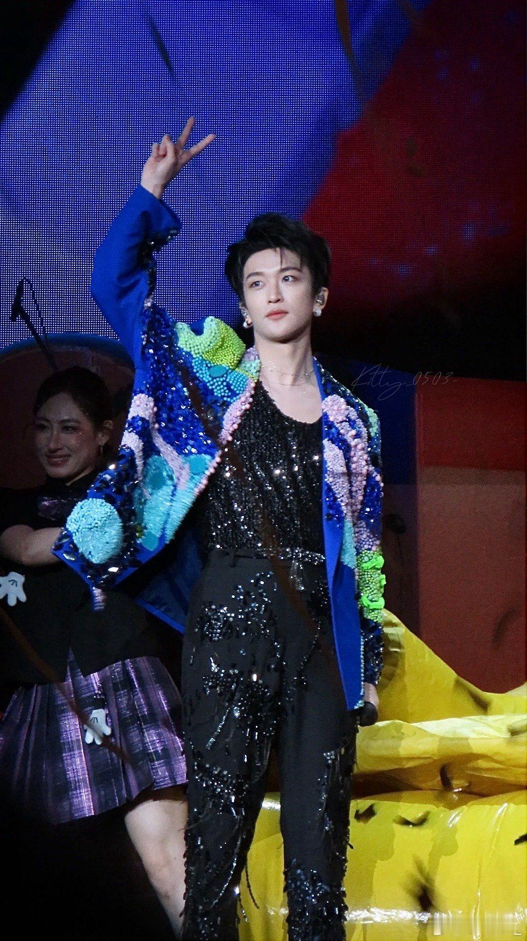 音乐缘计划2的舞台太圈粉！清澈嗓音裹着扎实力量，把国泰民安的踏实感、平凡日子的幸