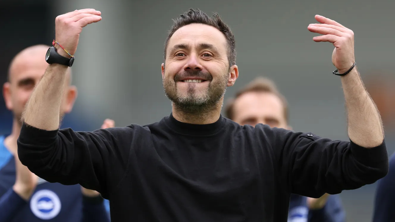 泰晤士报Tom Allnutt，本赛季，热刺众将先是对托马斯·弗兰克的务实风格感