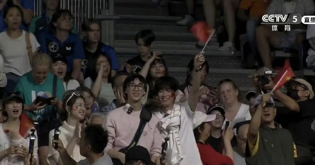 感谢人群中沦为普通人的荣梓杉田嘉瑞缓解我的容貌焦虑 ​​​