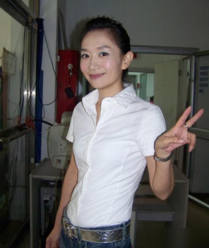 怀孕8个月独自签手术单，

院士丈夫一次产检没陪过，

后来呢？

怀孕8个月，