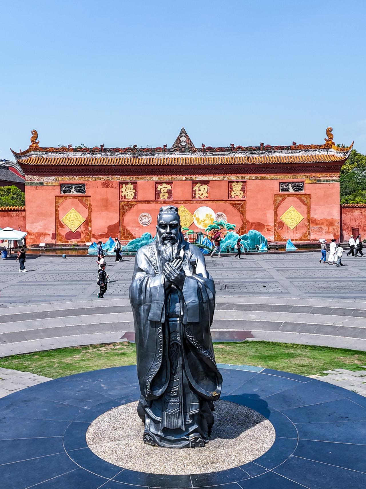 再游四川德阳，终于打卡了被誉为中国西部地区规模最大、保存最完整的文庙—— 德阳文