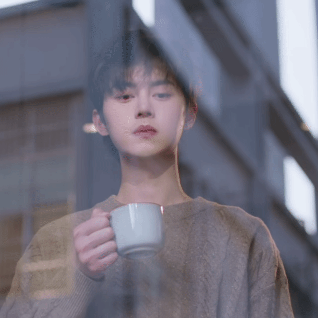 这个角度都这么好看啊姜芥，允许你嘴毒两集