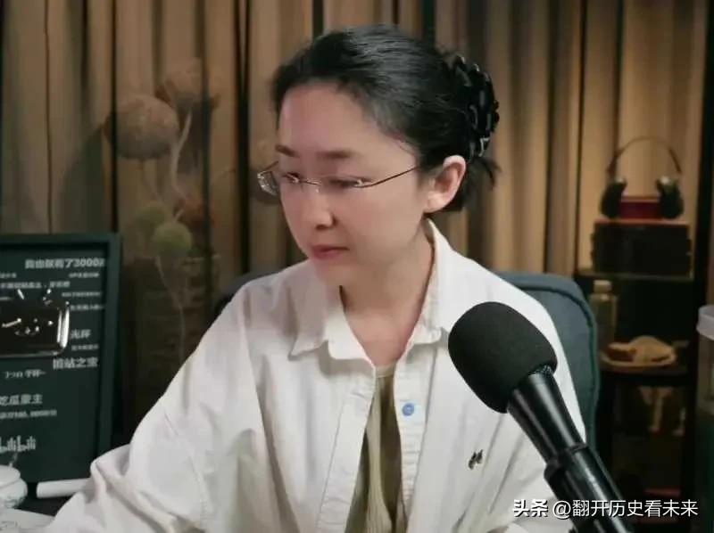 500万粉丝的超级网红被全网封杀了……

下图中的这位女士估计很多人都知道，前段