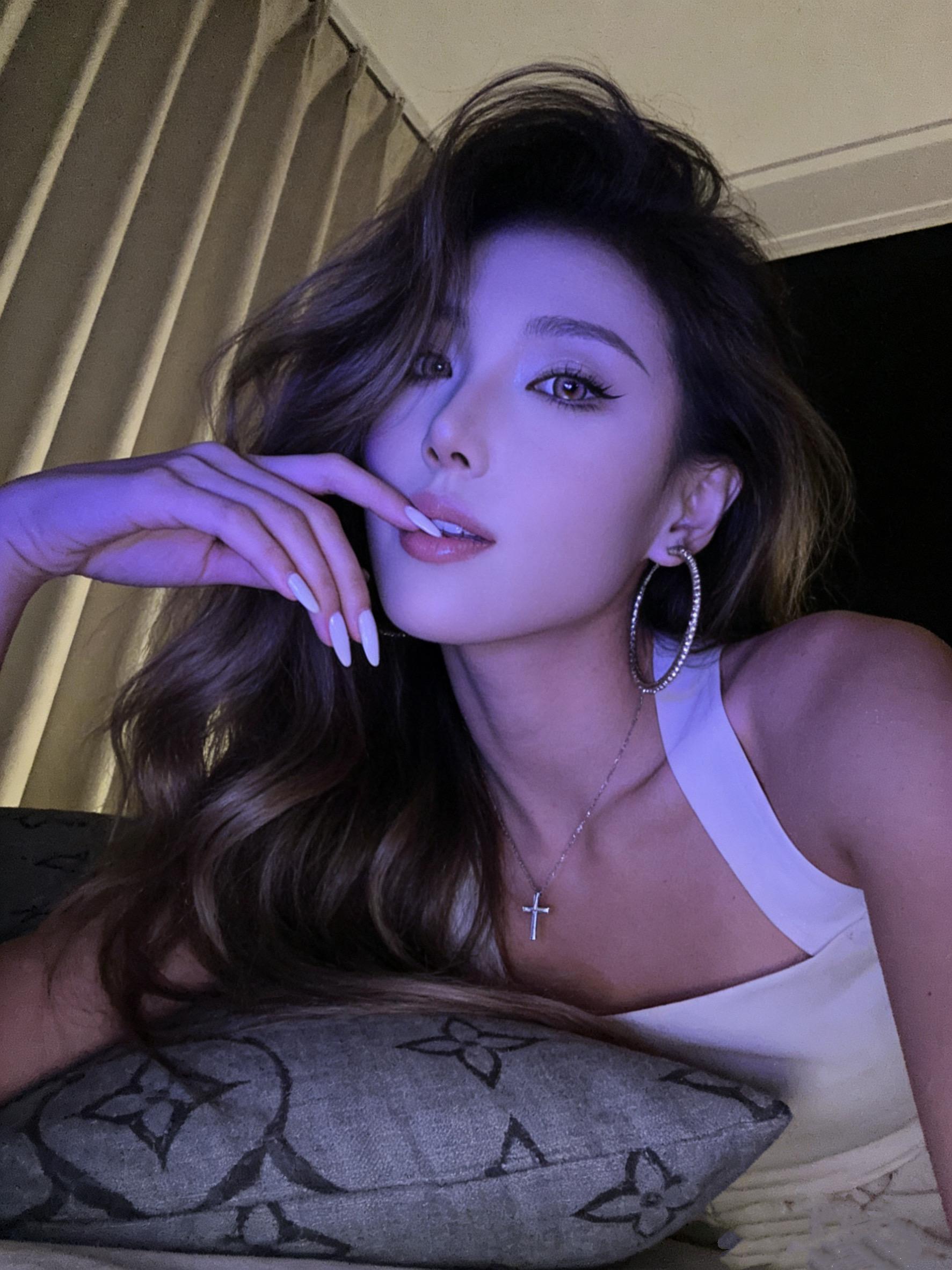 在一段感情里 你不必等到ta“十恶不赦”才离开 离开的理由可以仅仅是...