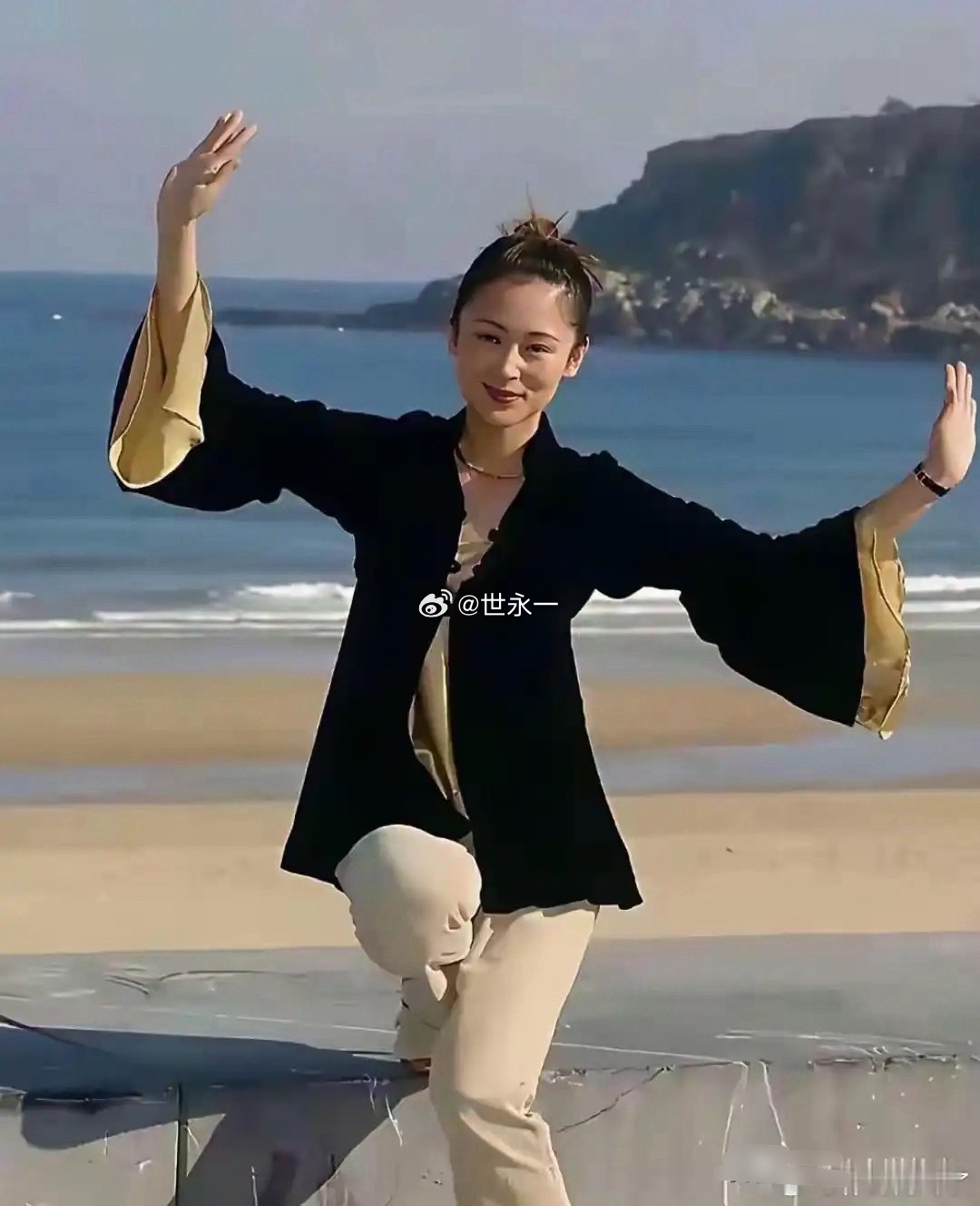 女神老了，身材不如从前了，不过还是好漂亮啊！ 