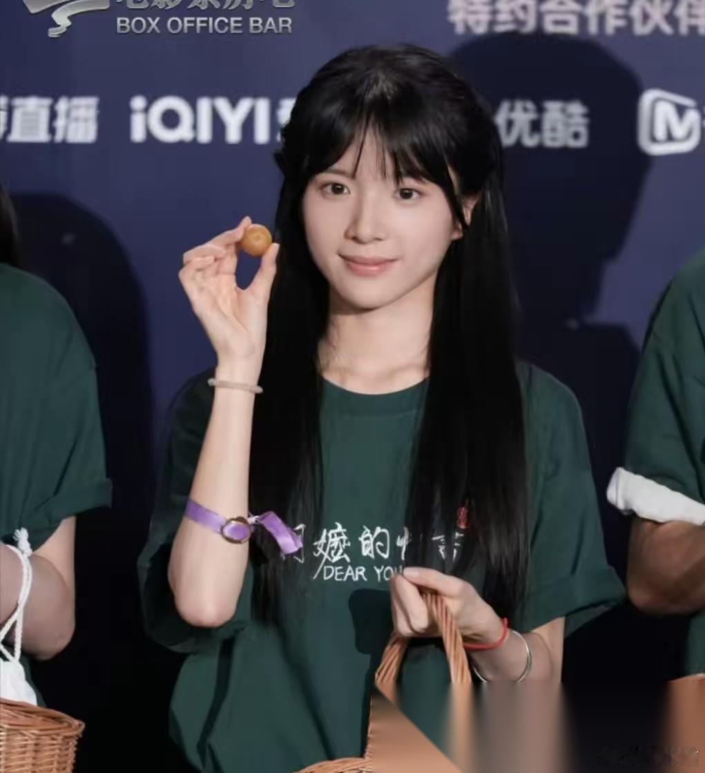 我可以接受剧组没钱做宣传 也可以接受新人不会说话 唯独有一点我接受不了，那就是有