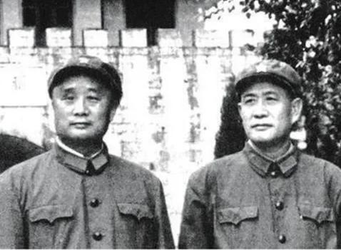 抗日战争末期，边贵祥的左眼被炮弹炸伤，眼珠凸出，为了更好地杀敌，他索性一把扯下眼