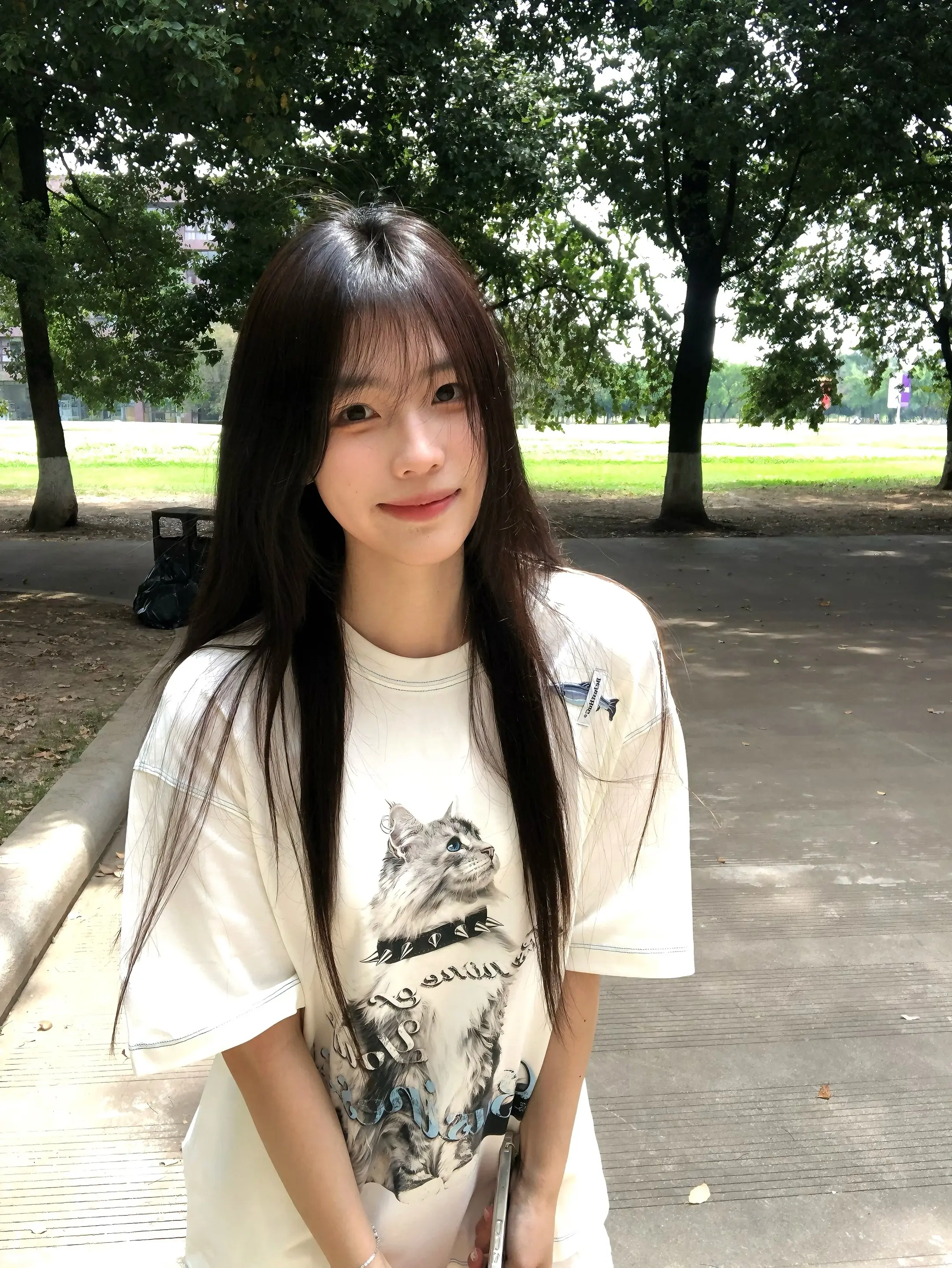 如果以后很难再相见的话 那么你十六七岁的笑容 背影 许下的誓言 写的字...