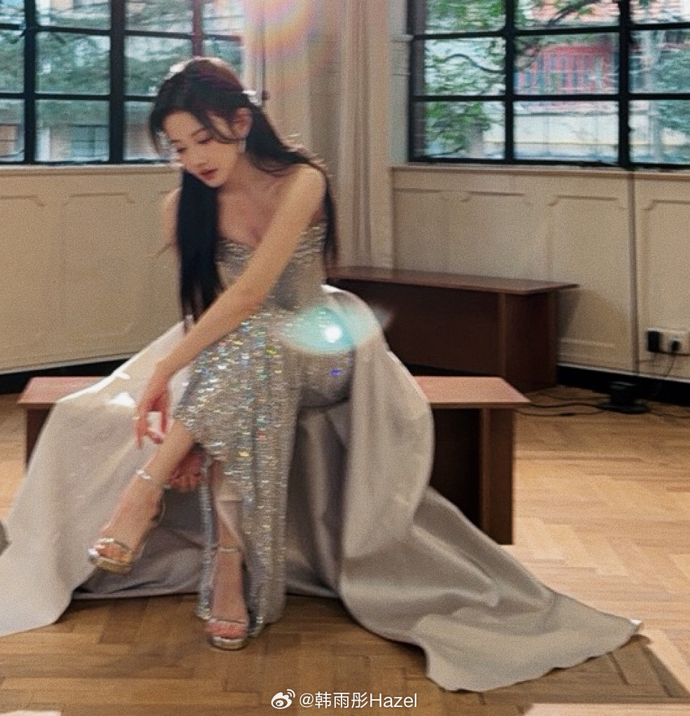 👠韩雨彤粉丝误把五月天门票送给韩雨彤