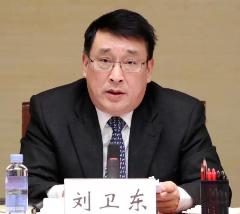 不要忙着打日本，中国应该去全国各地的武器仓库突击大检查，我相信不止一个刘卫东，要