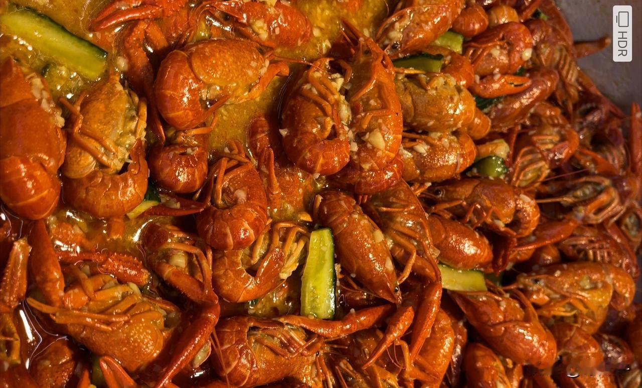 都说今年的餐卷，但是你看看小龙虾！
今年听到最多的一句话，就是很多做餐饮的老板都