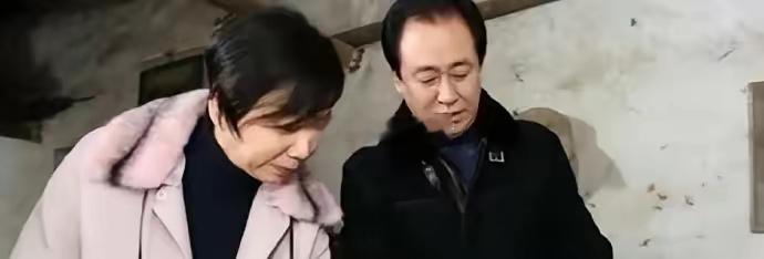 许家印太天真了，他以为丁玉梅带着500亿，跑到国外就能逃出生天？国家追查也追不到