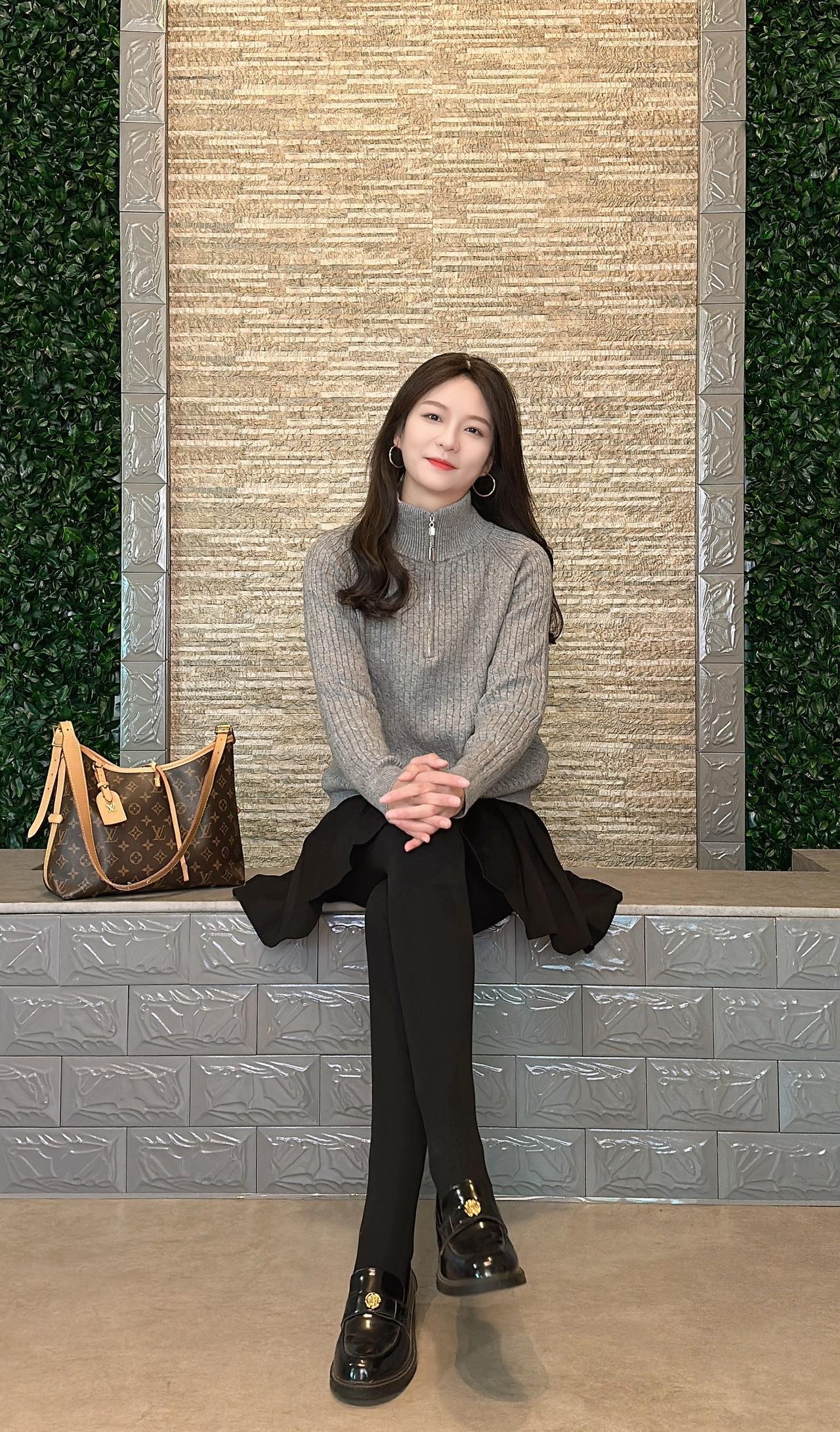 人这一生太短爱上什么都不为过放弃什么都不算错毛衣