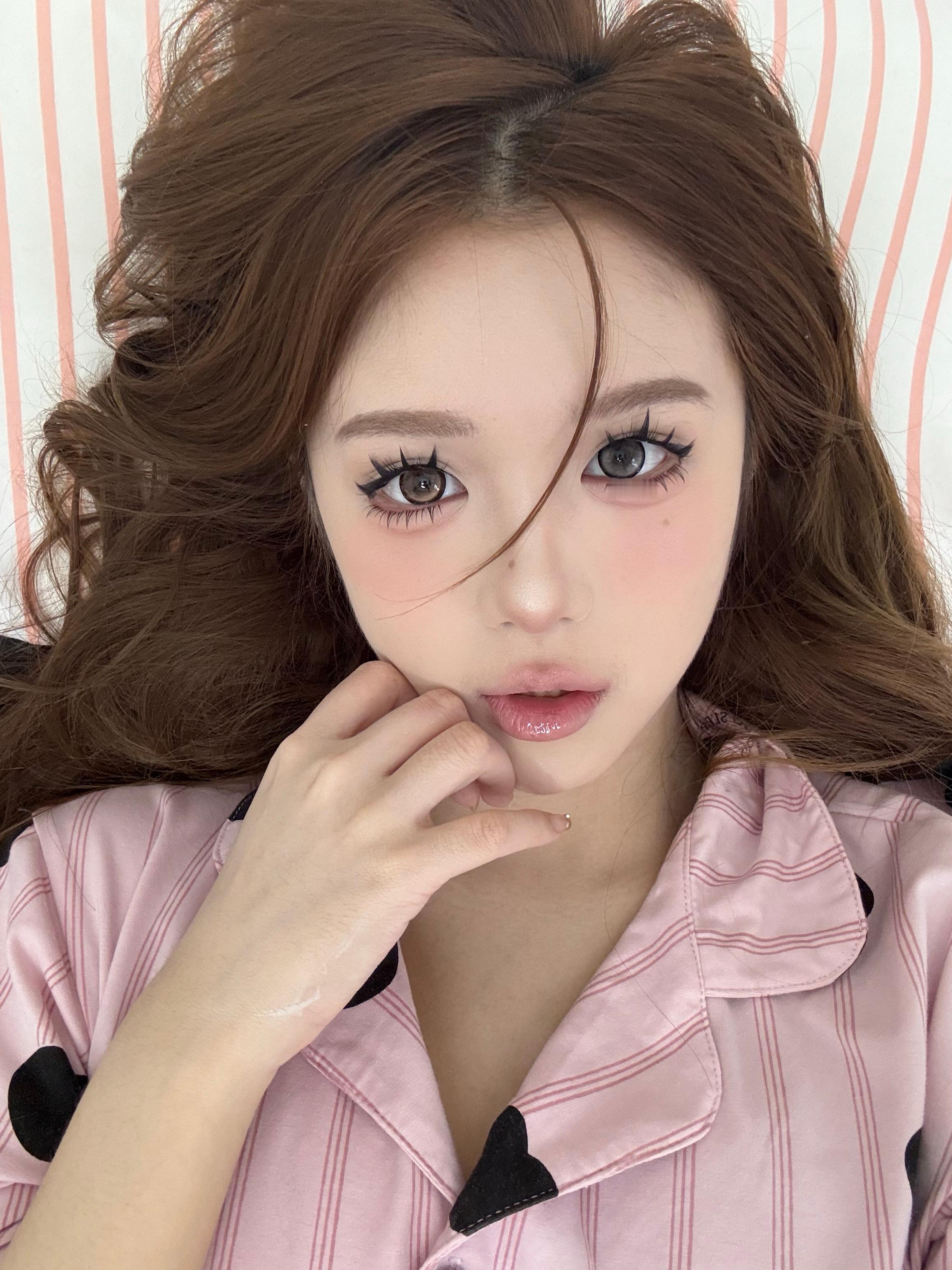 最近的人生妆容 ​​​