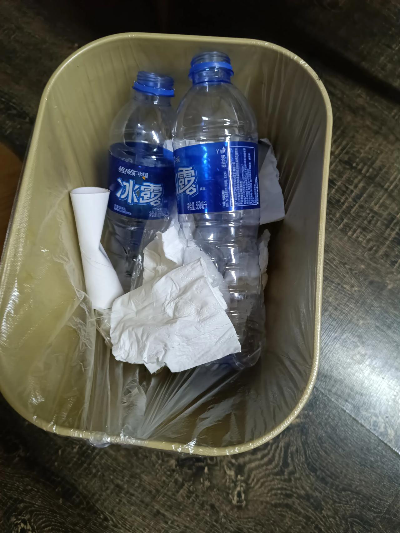 手艺人又没有坚持住，现在真的好内疚，好后悔啊，怎么就是管不住自己呢？真的是越来越