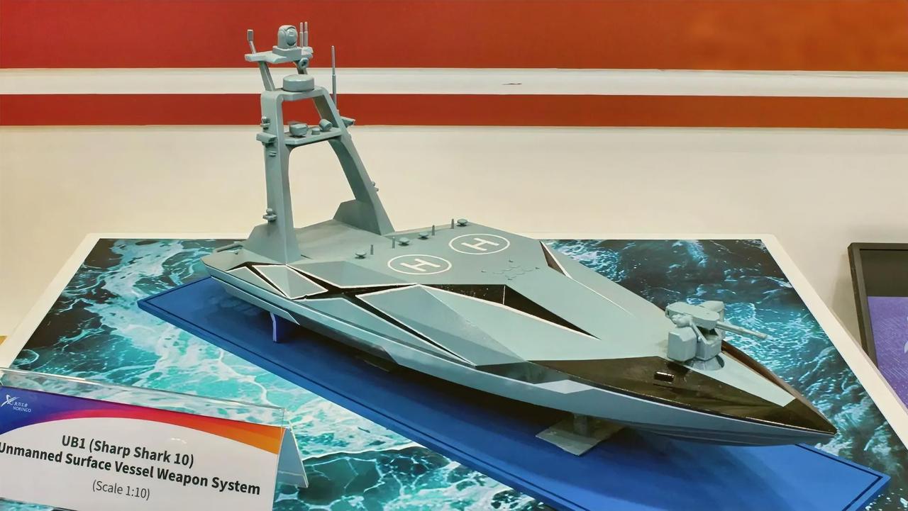 这是参加沙特防务展的中国“锐鲨10”无人水面艇武器系统，在全球同吨位级别中，是首