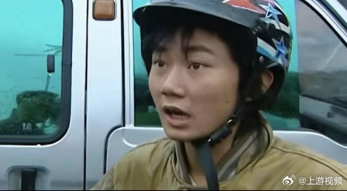 #青春会变老但不变的是眼里的光#【青年会变老，但不变的是肩上的生活，和眼里的光】