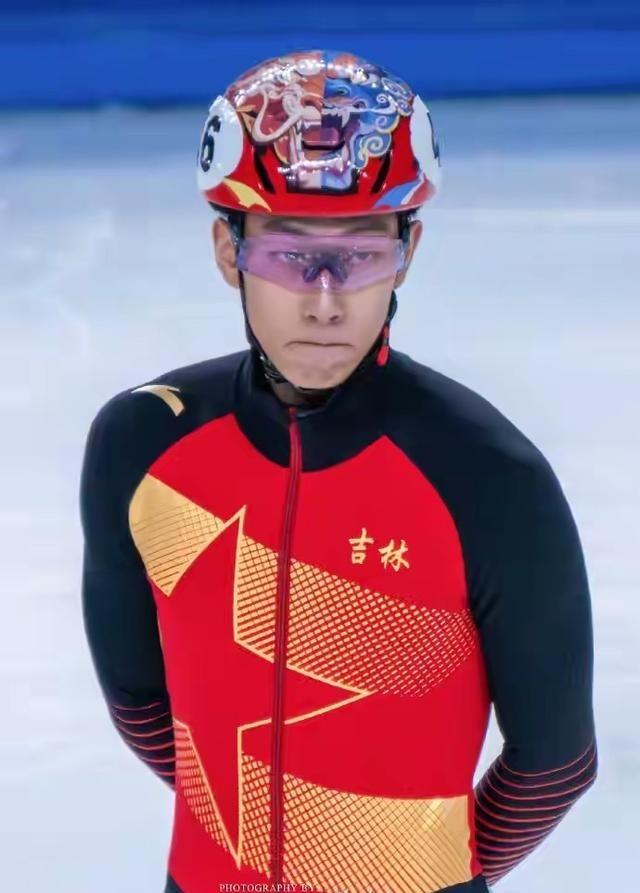 王濛当年把孙龙打回地方队，现在8年过去了，两届奥运会，孙龙依然难堪大任，关键时候